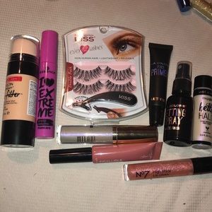 Makeup bundle